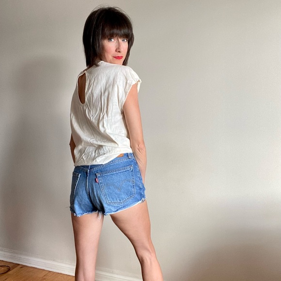 Levis 501 Cut Off Jean Shorts - Picture 8 of 14